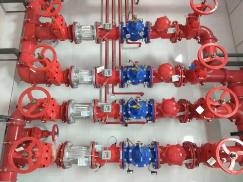 我公司過濾器金屬軟管等產(chǎn)品在某化工企業(yè)使用現(xiàn)場